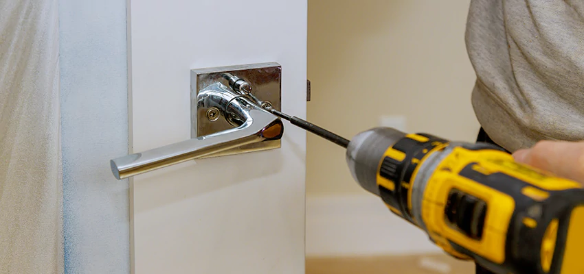 After-hours Locksmith For Lock Troubleshooting in Bellflower, California