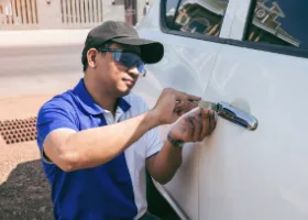 Car Locksmith in Bellflower, CA